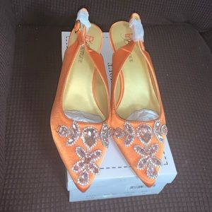 EY Boutique Shoes D2145 Orange 9M
